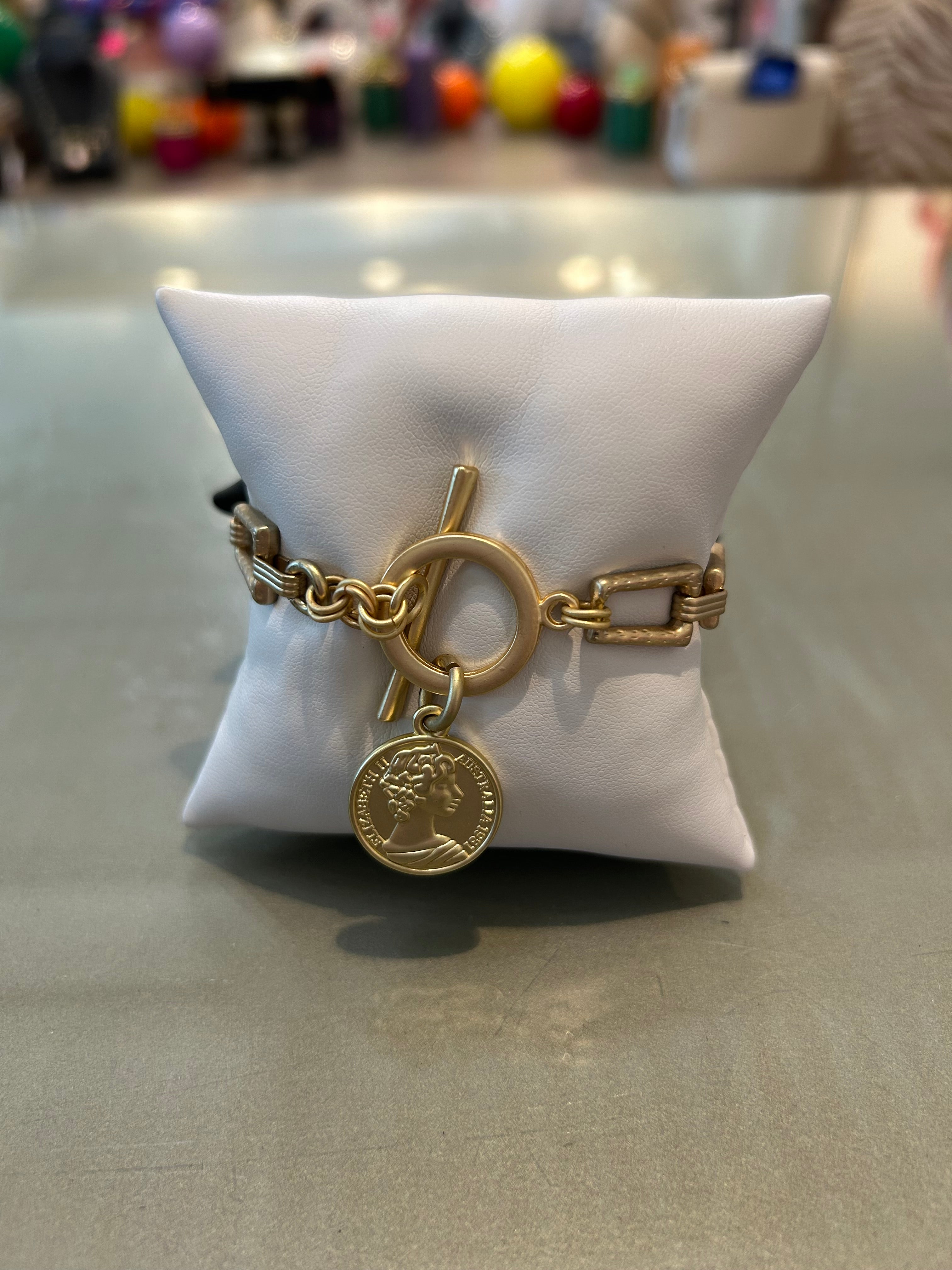 Michele Busch BW-23-27 Matte Gold Coin