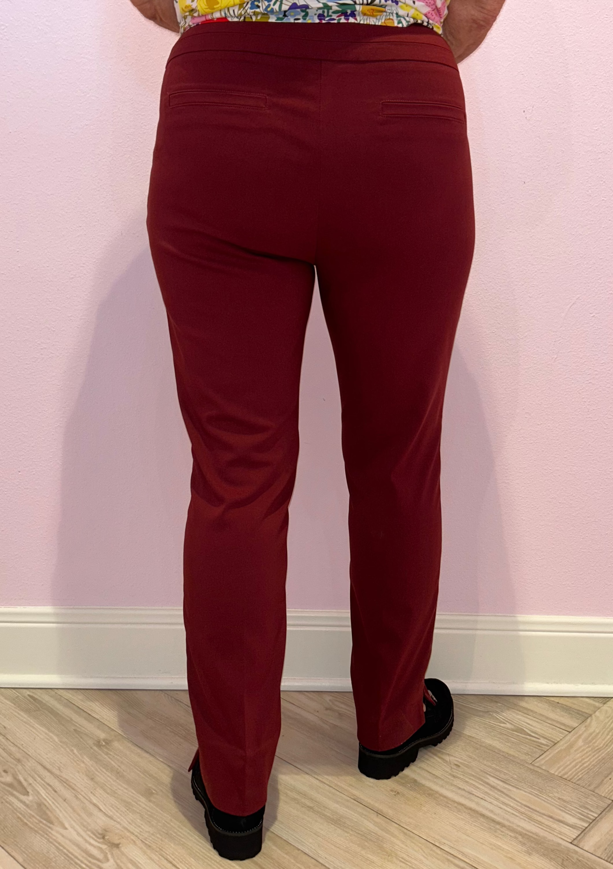 Renuar R1542 E730H Woven Pant Cabernet