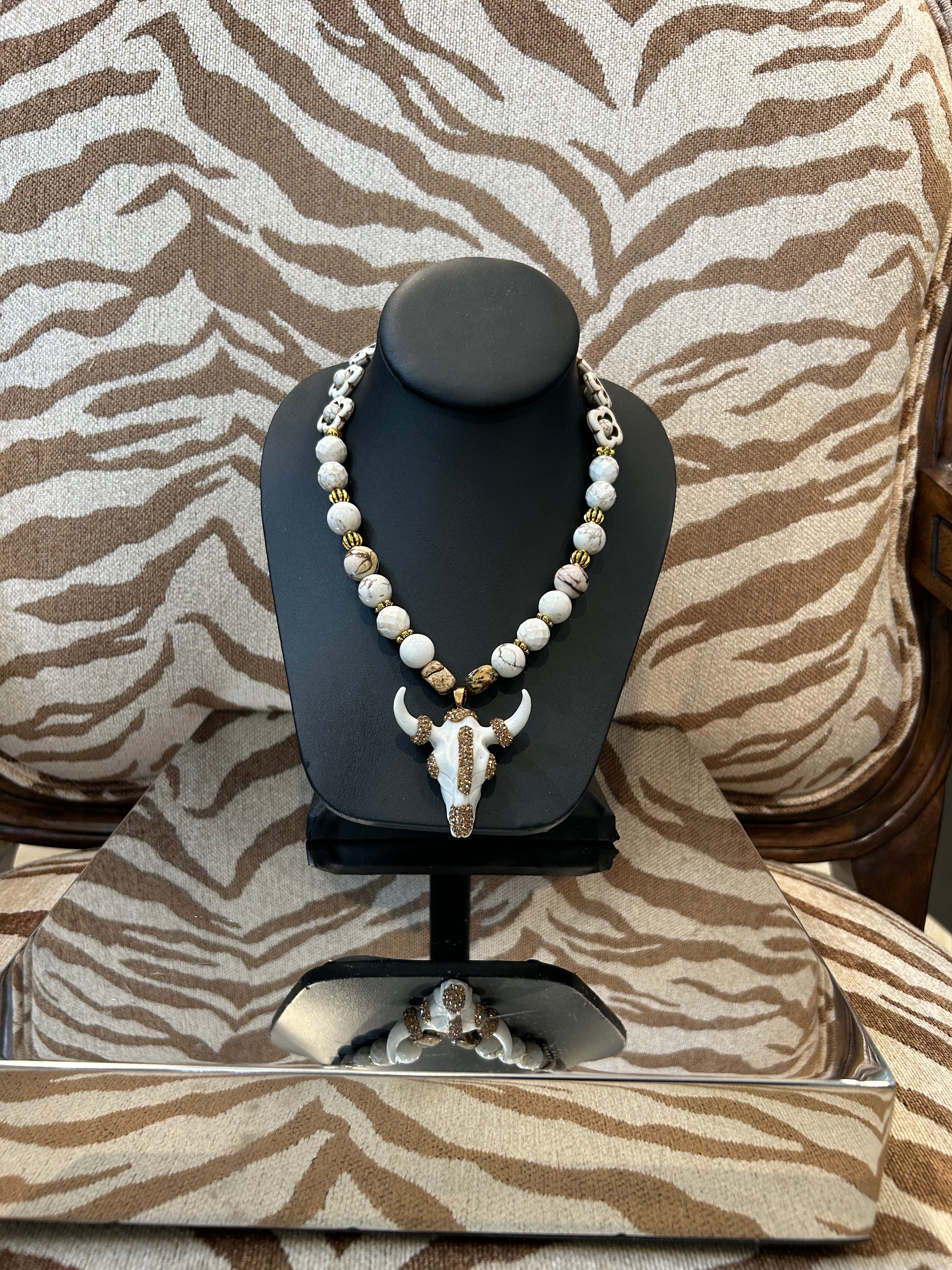 S Johannah necklace w/ white beads and white/gold cow head