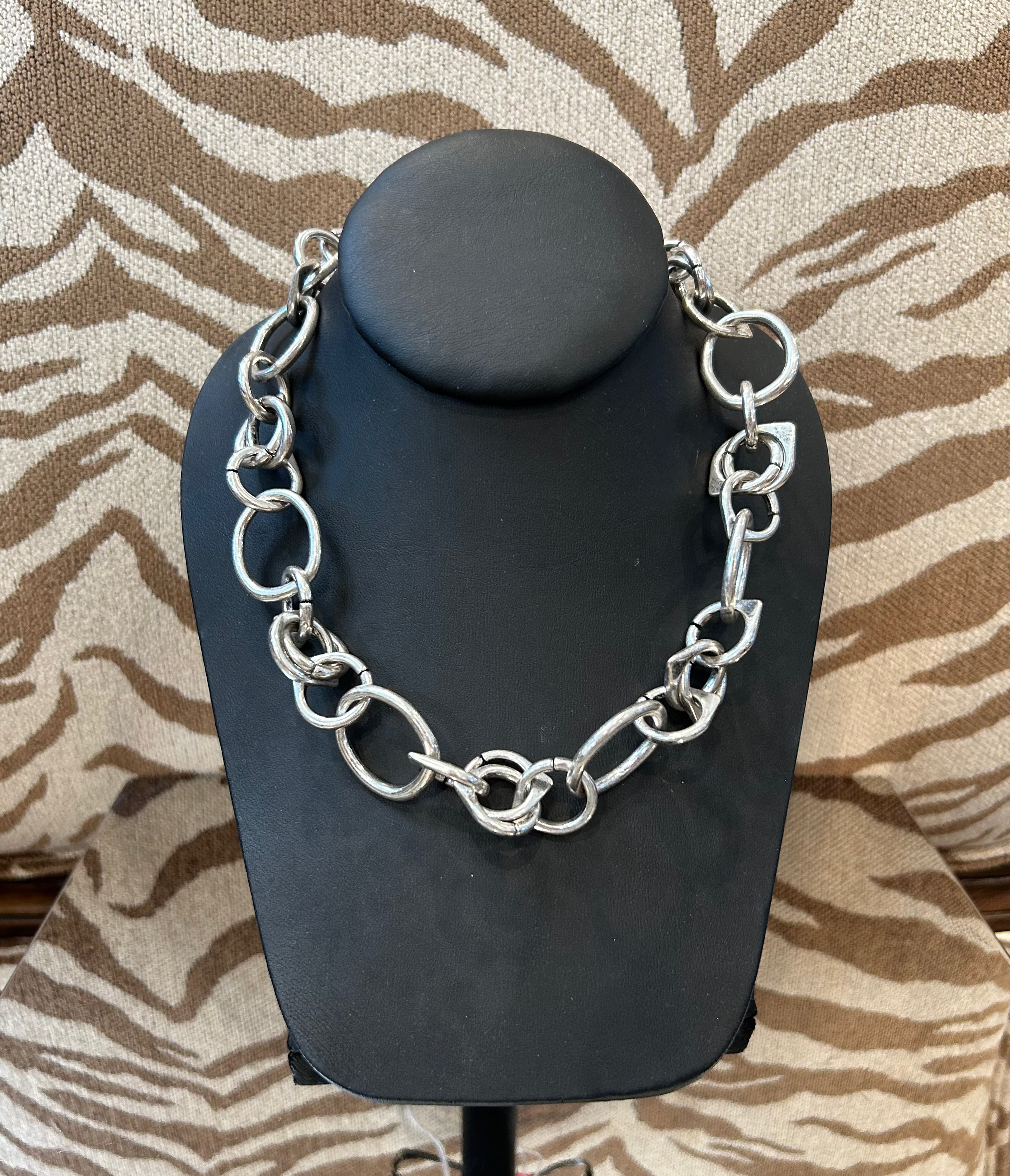 Michele Busch NW-26-134 Burnished Nexus Chain