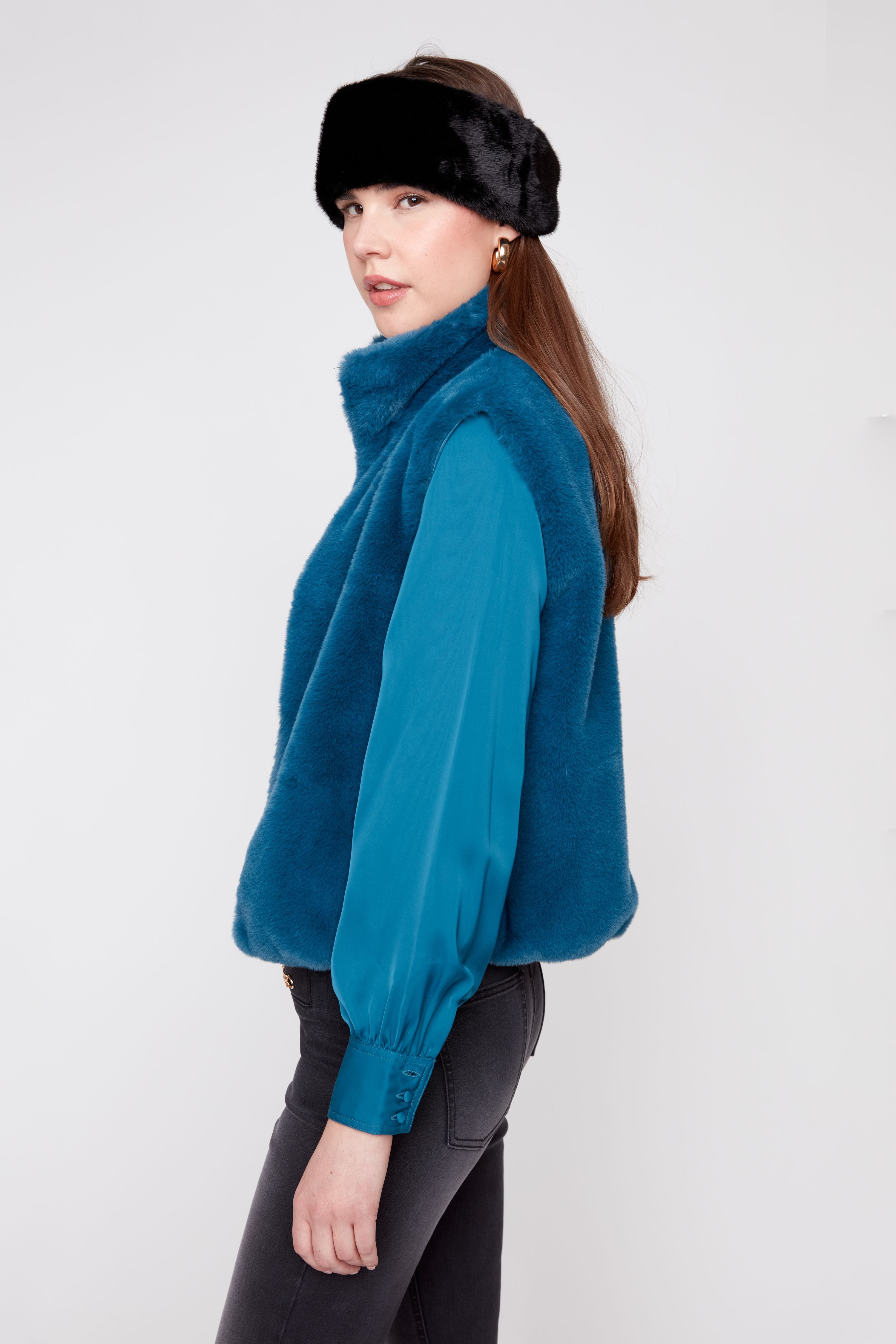 Renuar R3879L E3011 Knit Vest Deep Sea